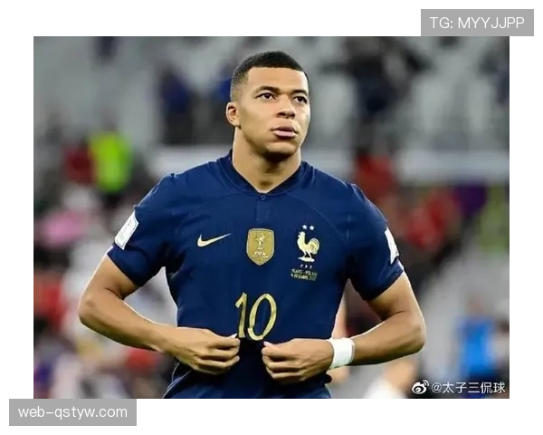 亚马尔如何在强强对话中以盘带突破主导右路并压制顶级边卫？