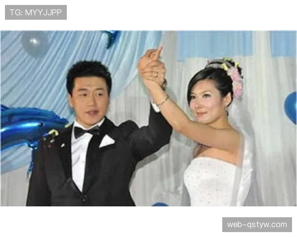 庞伟吃了多少苦？赛场外的他却像换了个人，奢侈生活露馅了吧？